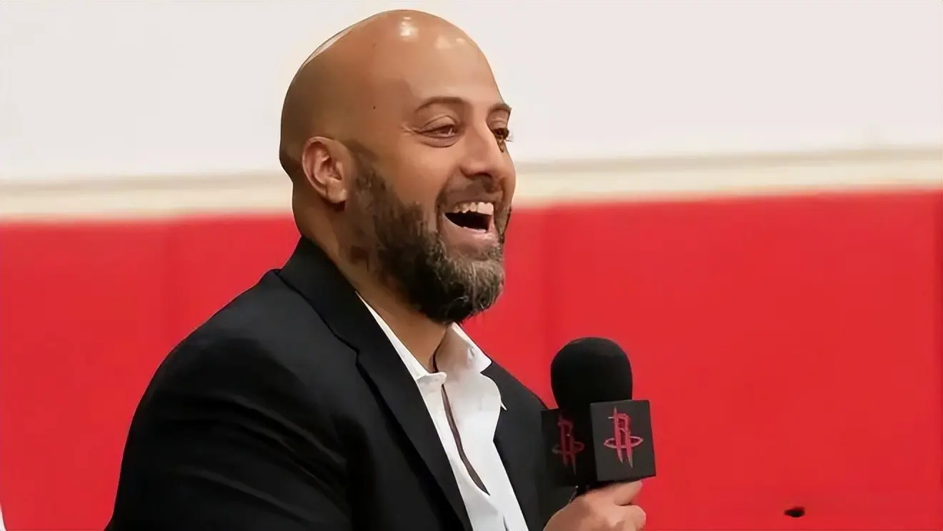 于他的新合, 年轻的中锋, div 于他的新合, 年轻的中锋, div