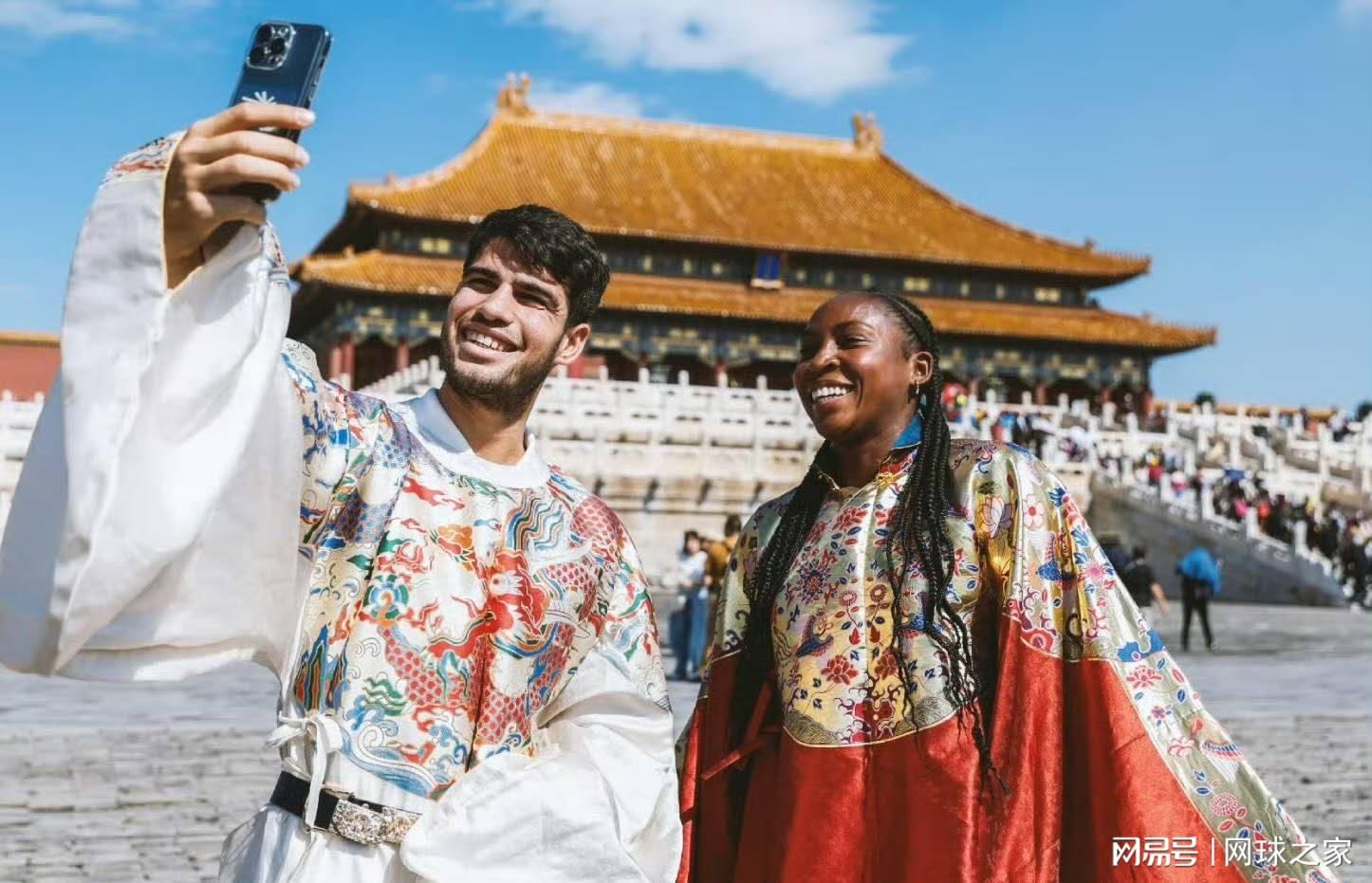 对此, 星高芙斩获 对此, 星高芙斩获